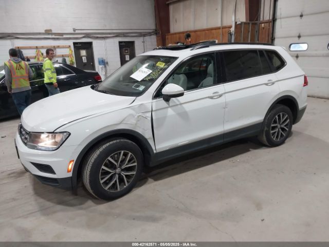 3VV2B7AX2JM194215 Volkswagen Tiguan 2.0t Se/2.0t Sel
