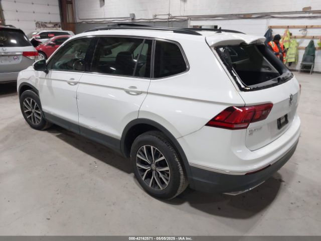 3VV2B7AX2JM194215 Volkswagen Tiguan 2.0t Se/2.0t Sel