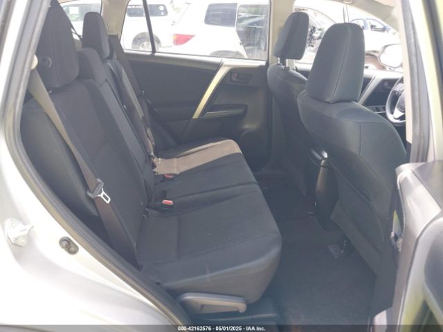 2018 TOYOTA RAV4 JTMZFREV8JJ163361 Photo 7