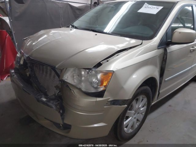 2010 CHRYSLER TOWN & COUNTRY 2A4RR8DX1AR384102 Photo 5