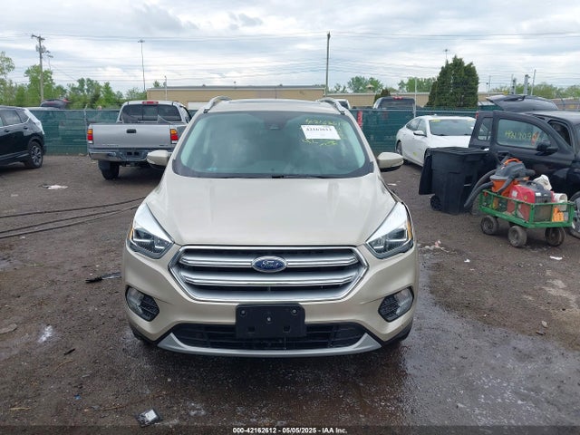 1FMCU0JD5HUB15132 Ford Escape Titanium