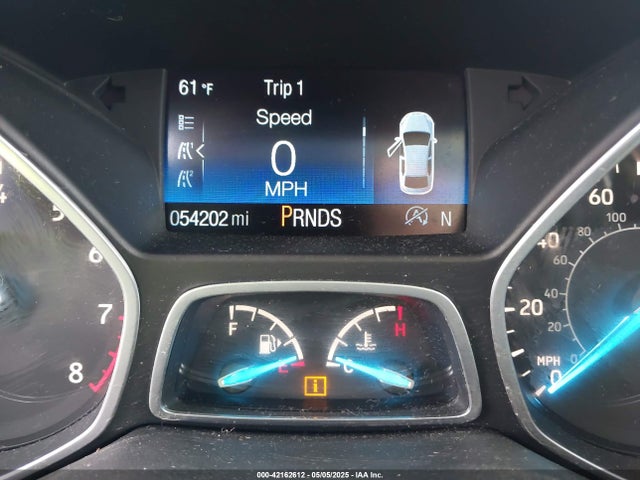 1FMCU0JD5HUB15132 Ford Escape Titanium