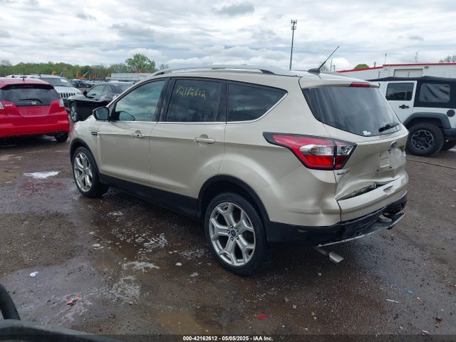 1FMCU0JD5HUB15132 Ford Escape Titanium