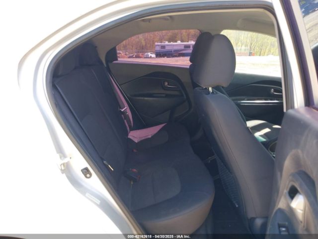 KNADM5A33E6381985 KIA RIO LX