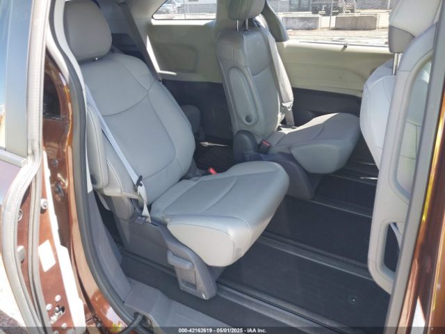 5TDYSKFC9MS002567 Toyota SIENNA XLE
