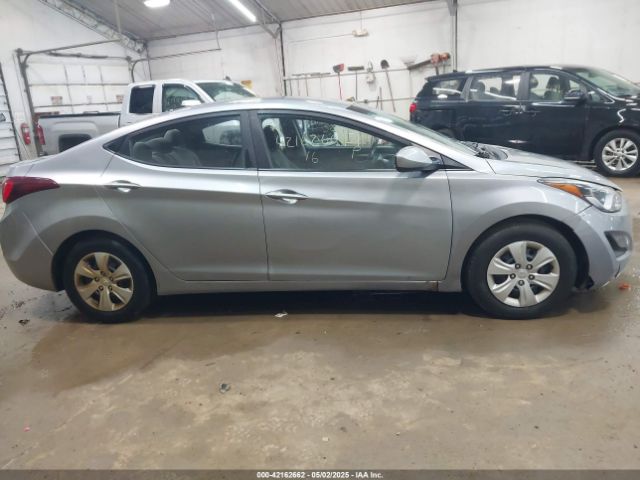 5NPDH4AE3GH779838 Hyundai ELANTRA SE