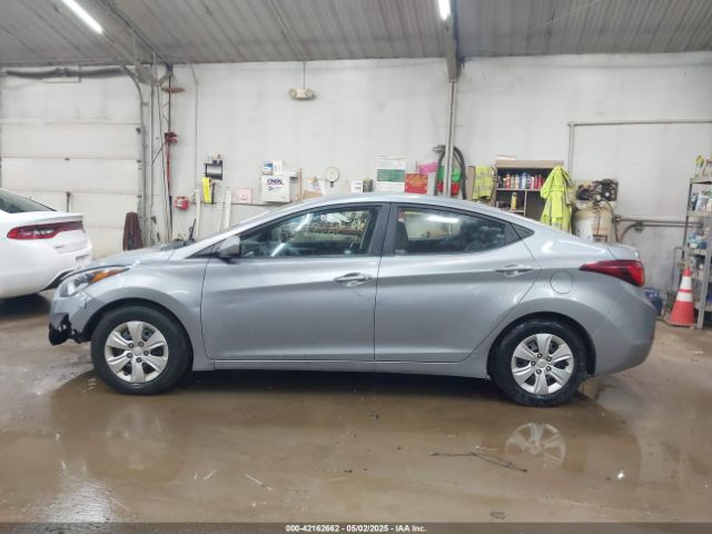 5NPDH4AE3GH779838 Hyundai ELANTRA SE