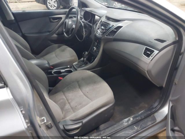 5NPDH4AE3GH779838 Hyundai ELANTRA SE