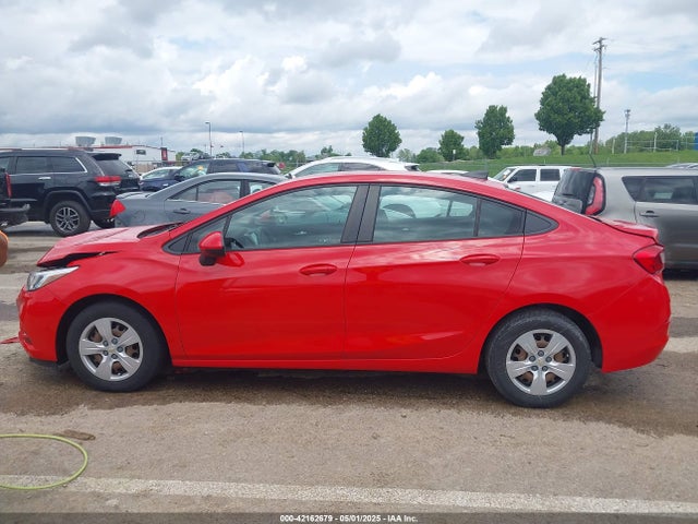 1G1BC5SMXJ7214105 Chevrolet Cruze Ls Auto