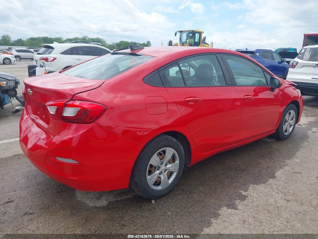 1G1BC5SMXJ7214105 Chevrolet Cruze Ls Auto
