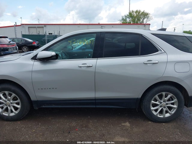 2GNAXUEV8K6293904 Chevrolet EQUINOX LT