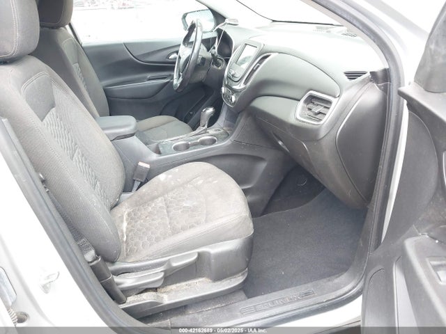 2GNAXUEV8K6293904 Chevrolet EQUINOX LT