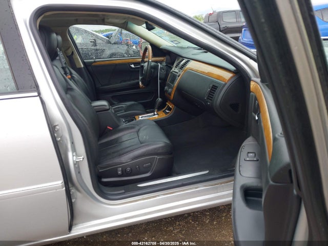 2011 CADILLAC DTS 1G6KP5ES7BU147765 Photo 4