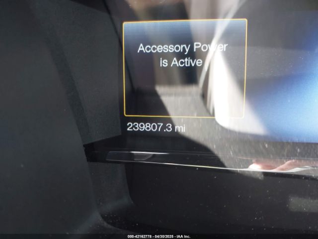 1LNHL9DK7EG609994 Lincoln MKS
