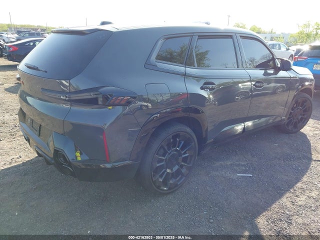 2025 BMW XM 5YM33CS09S9Y23728 Photo 3