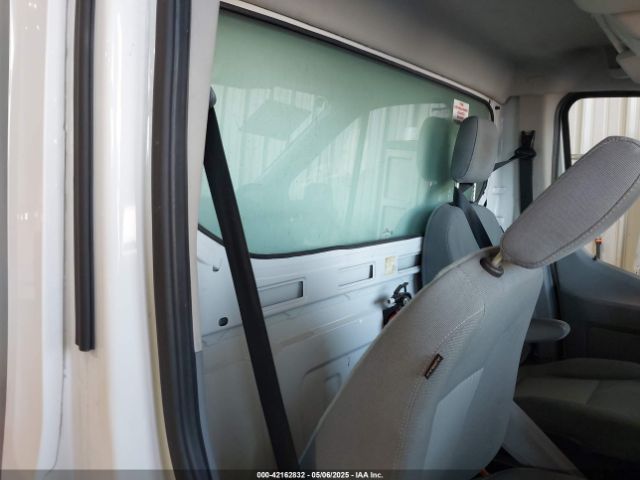 1FDBF8ZM7FKB32242 Ford Transit-350 Cab