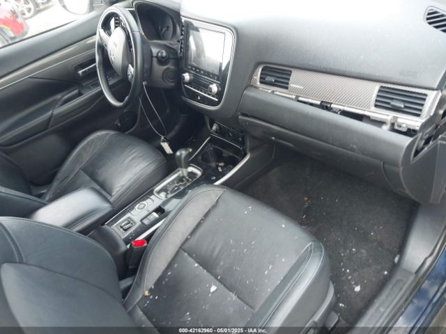 2020 MITSUBISHI OUTLANDER JA4AZ3A39LZ042844 Photo 4