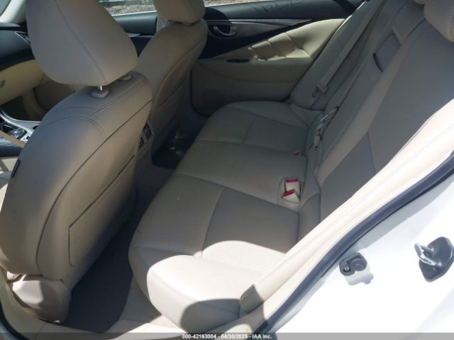 JN1CV7AR0HM680977 Infiniti Q50 2.0t Premium