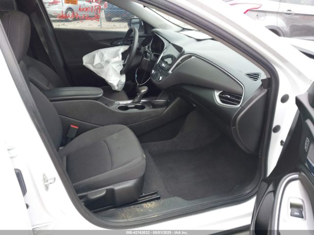 2022 CHEVROLET MALIBU 1G1ZD5STXNF135998 Photo 4