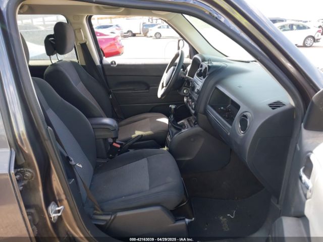 1C4NJPBA4GD629071 Jeep Patriot Sport