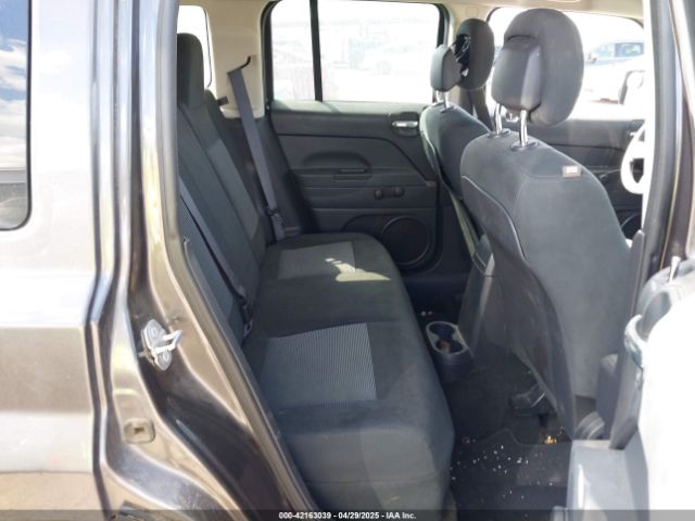 1C4NJPBA4GD629071 Jeep Patriot Sport