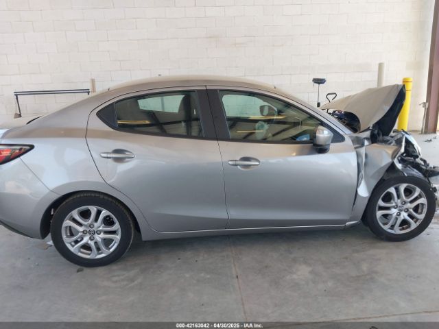 3MYDLBZV4GY116855 Scion IA