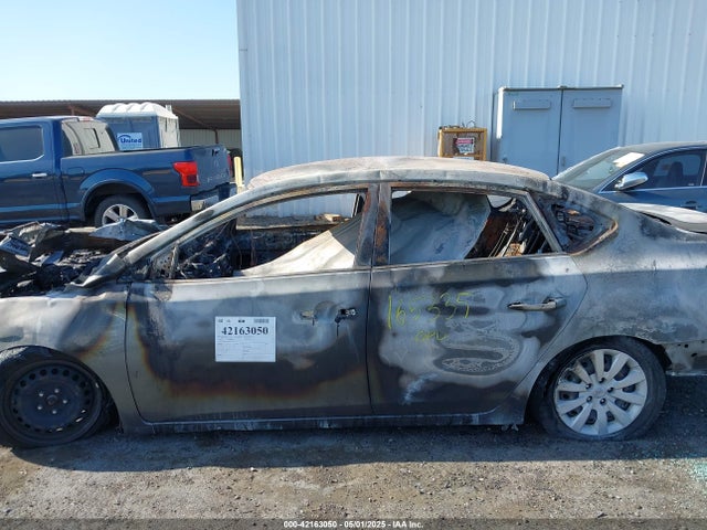 3N1AB7AP6KY427584 Nissan Sentra