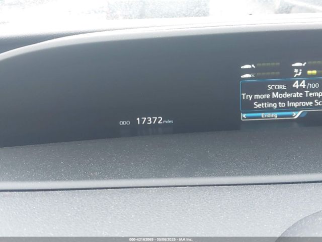 JTDKAMFPXN3198643 Toyota Prius Prime Xle