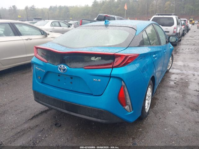 JTDKAMFPXN3198643 Toyota Prius Prime Xle