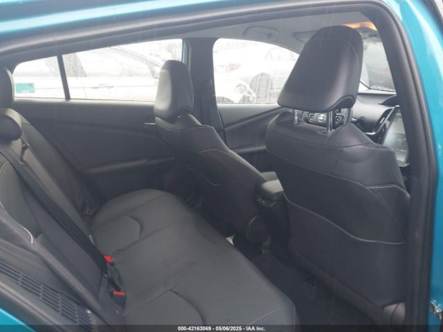 JTDKAMFPXN3198643 Toyota Prius Prime Xle
