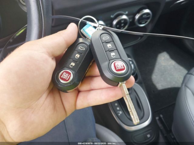 2017 FIAT 500L ZFBCFADH5HZ039579 Photo 10