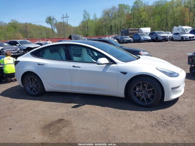 5YJ3E1EB3KF450602 Tesla MODEL 3