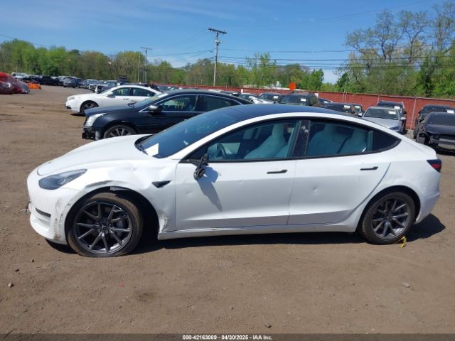 5YJ3E1EB3KF450602 Tesla MODEL 3