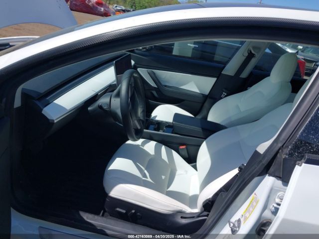 2019 TESLA MODEL 3 5YJ3E1EB3KF450602 Photo 4