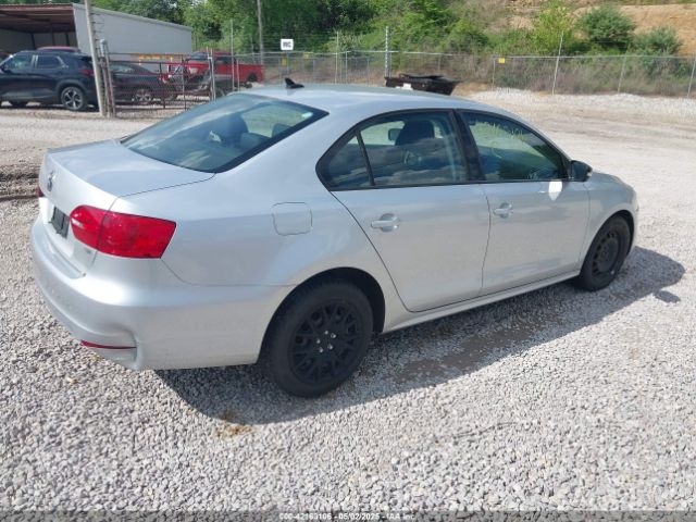 3VWD17AJ3EM246296 Volkswagen Jetta 1.8t Se