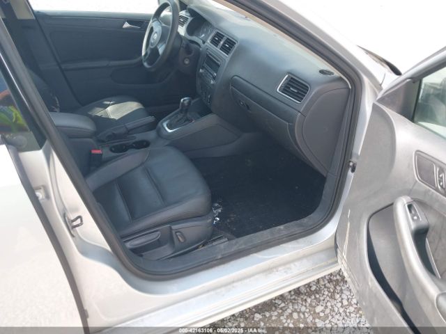 3VWD17AJ3EM246296 Volkswagen Jetta 1.8t Se
