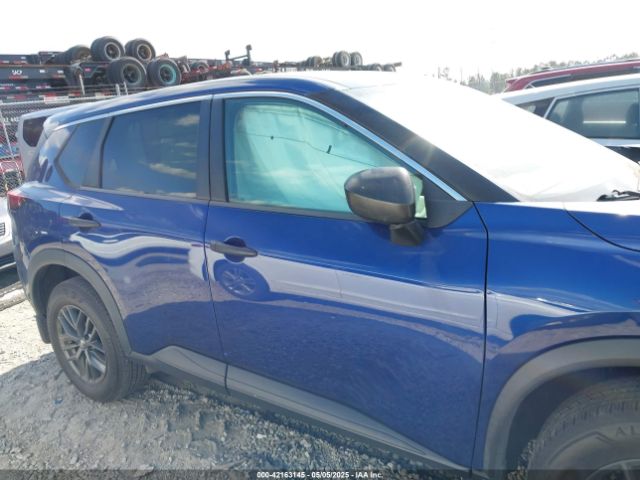 5N1AT3AA1MC835660 Nissan Rogue S Fwd