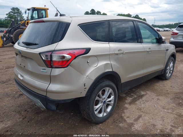 1FMCU0GD9HUE91484 Ford ESCAPE SE