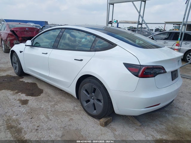 2021 TESLA MODEL 3 5YJ3E1EA7MF047538 Photo 2