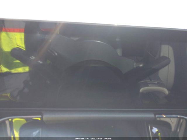 W1N4N4GB0NJ317272 Mercedes-Benz GLA 250
