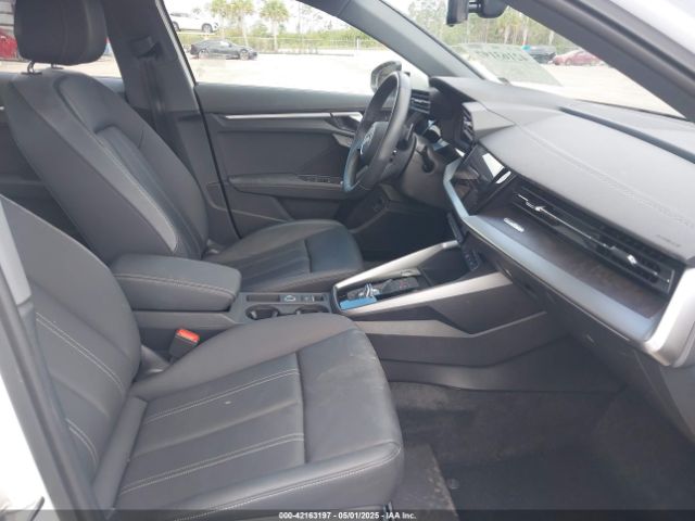 2024 AUDI A3 WAUHUDGY9RA135413 Photo 4