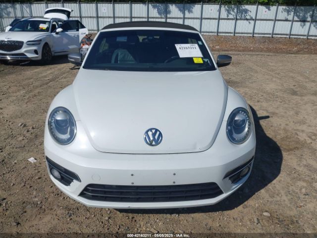 3VW517AT6EM818323 Volkswagen Beetle 1.8t