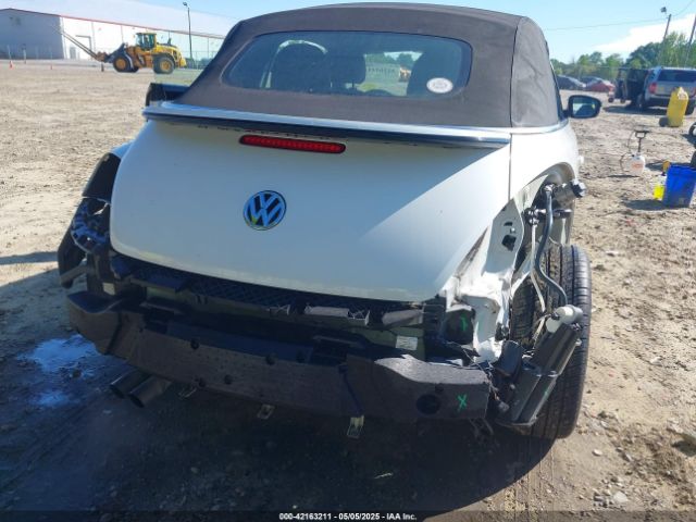 3VW517AT6EM818323 Volkswagen Beetle 1.8t
