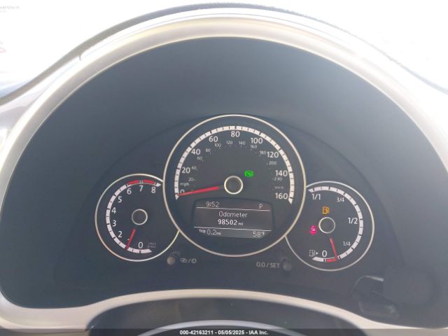 3VW517AT6EM818323 Volkswagen Beetle 1.8t