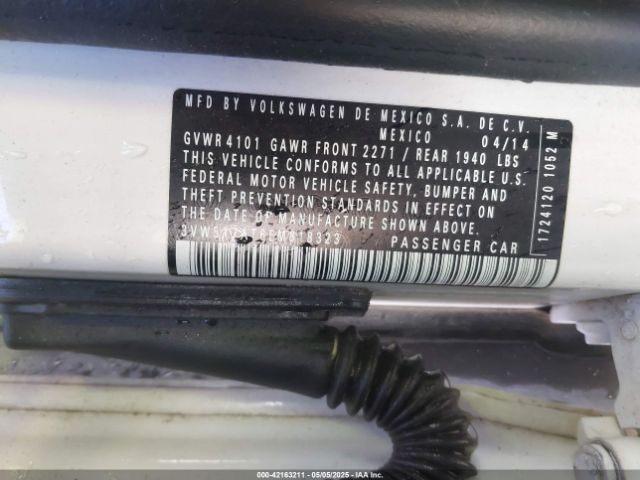 3VW517AT6EM818323 Volkswagen Beetle 1.8t