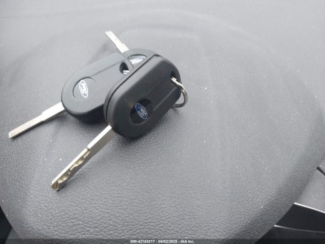 1FMCU0GD4HUA12954 Ford ESCAPE SE