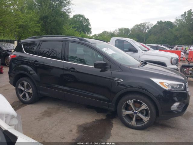 1FMCU0GD4HUA12954 Ford ESCAPE SE