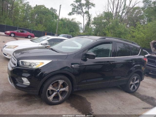 1FMCU0GD4HUA12954 Ford ESCAPE SE