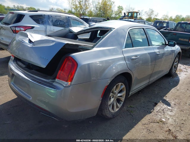 2C3CCAAG4GH238255 Chrysler 300 Limited
