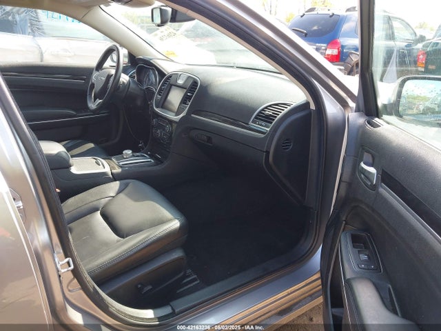 2C3CCAAG4GH238255 Chrysler 300 Limited